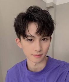 金靖恋情疑似被爆料视频,甜蜜视频引发网友热议 第3张 金靖恋情疑似被爆料视频,甜蜜视频引发网友热议 第3张