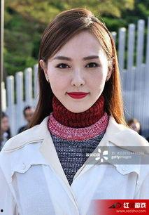 娱乐吃瓜君化妆师百度云,百度云助力打造明星妆容 第3张 娱乐吃瓜君化妆师百度云,百度云助力打造明星妆容 第3张