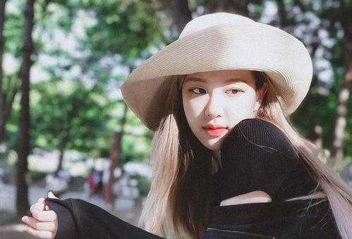 吃瓜网红朴彩英