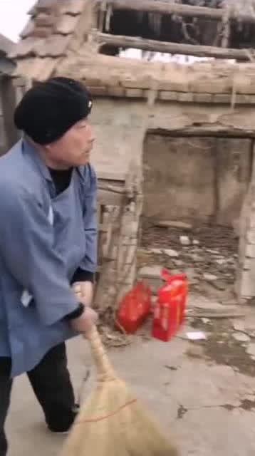 民间搞怪爆料事件视频,搞笑爆料视频背后的惊人真相  第2张