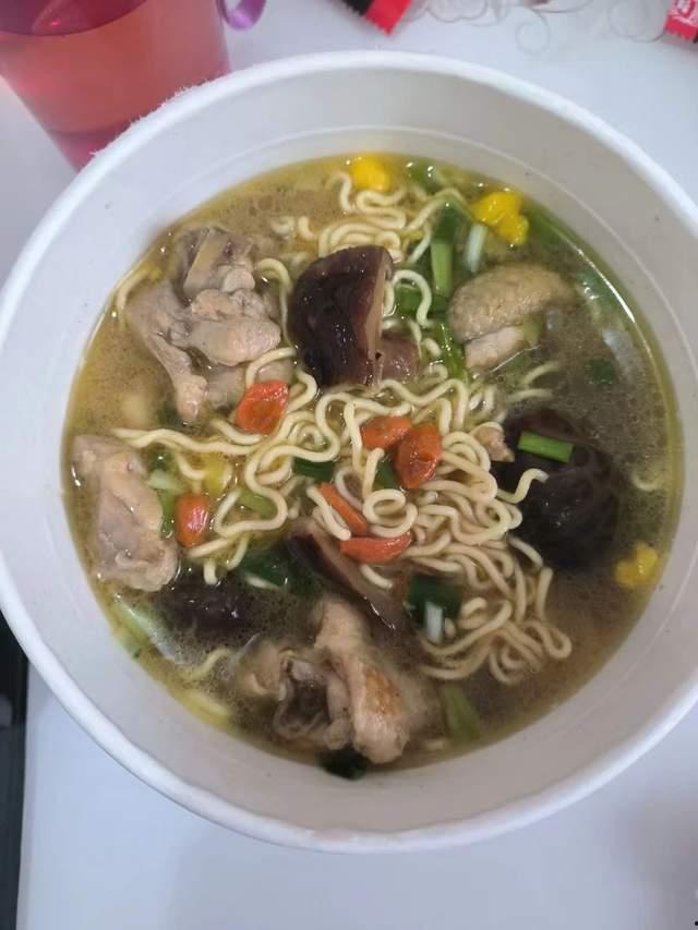 鸡汤泡面在线观看,在线观看，温暖你的每一个瞬间